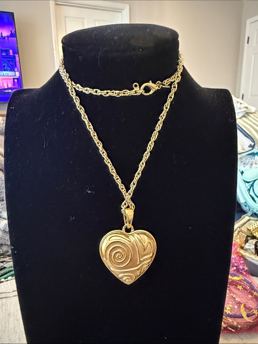 Gold Heart Pendant Necklace with Swirl Motif